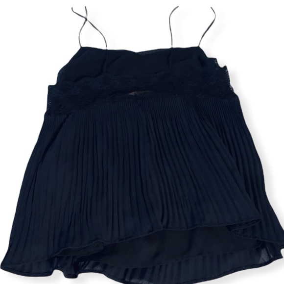 Zara Fancy Tank Top with Lace - Picture 2 of 3